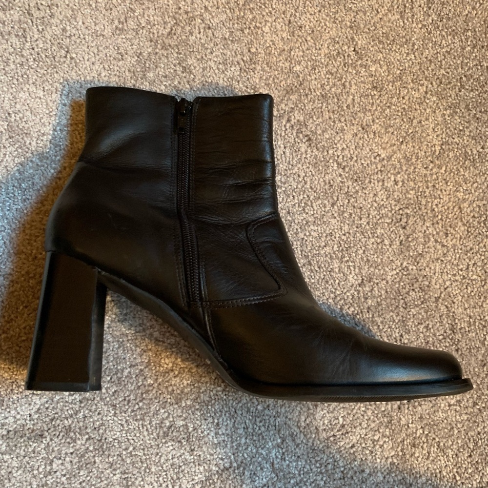 Colin Stuart black boots women’s size 11